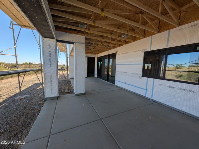 41637 N US HIGHWAY 60 Highway, Morristown, AZ 85342