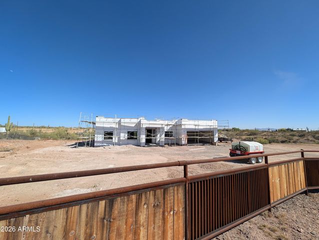 41637 N US HIGHWAY 60 Highway, Morristown, AZ 85342