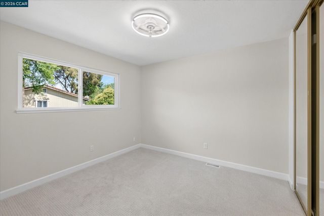 584 Mission Pl, Danville, CA 94526