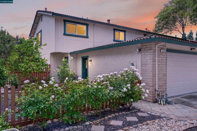 584 Mission Pl, Danville, CA 94526
