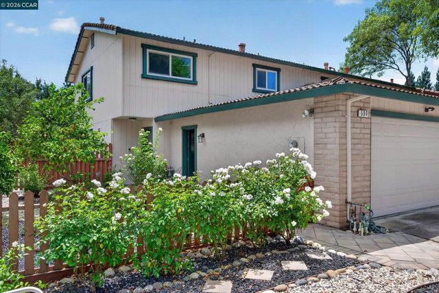 584 Mission Pl, Danville, CA 94526