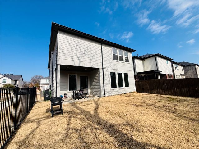 4508 Hogans Alley Drive, Arlington, TX 76001