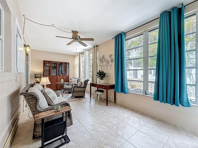 5861 42ND TERRACE N 1610, Kenneth City, FL 33709