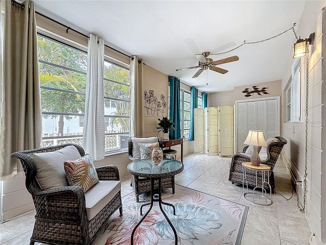 5861 42ND TERRACE N 1610, Kenneth City, FL 33709