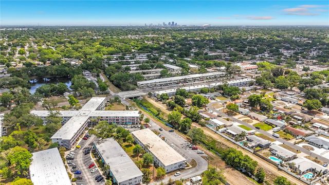 5861 42ND TERRACE N 1610, Kenneth City, FL 33709