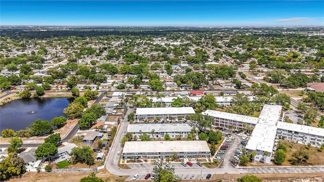 5861 42ND TERRACE N 1610, Kenneth City, FL 33709