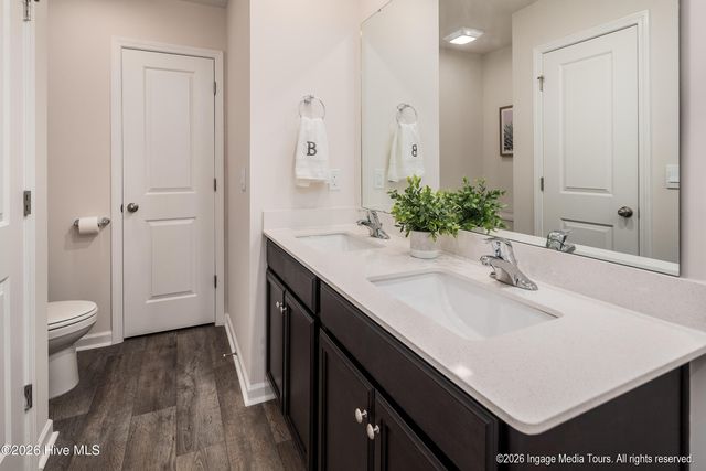 1913 Rolling Meadows Drive, Greenville, NC 27858