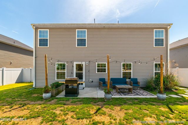 1913 Rolling Meadows Drive, Greenville, NC 27858