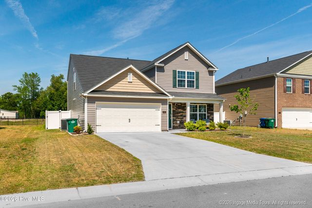 1913 Rolling Meadows Drive, Greenville, NC 27858