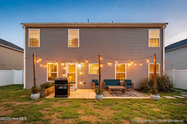 1913 Rolling Meadows Drive, Greenville, NC 27858