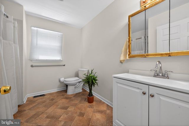 112 MARPLE RD, Haverford, PA 19041
