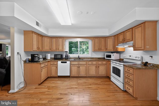 112 MARPLE RD, Haverford, PA 19041