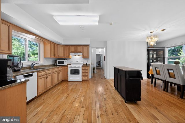 112 MARPLE RD, Haverford, PA 19041
