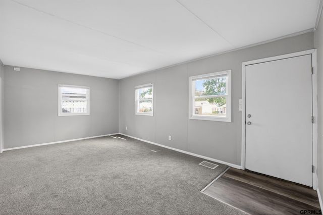 6764 Charles Street, Omaha, NE 68132
