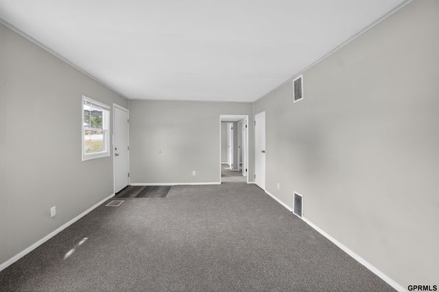 6764 Charles Street, Omaha, NE 68132