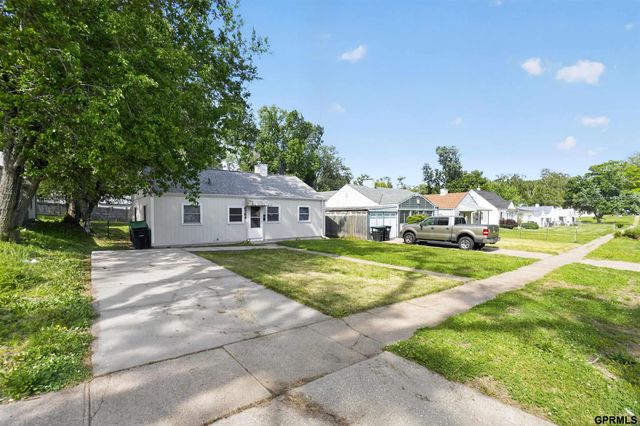 6764 Charles Street, Omaha, NE 68132