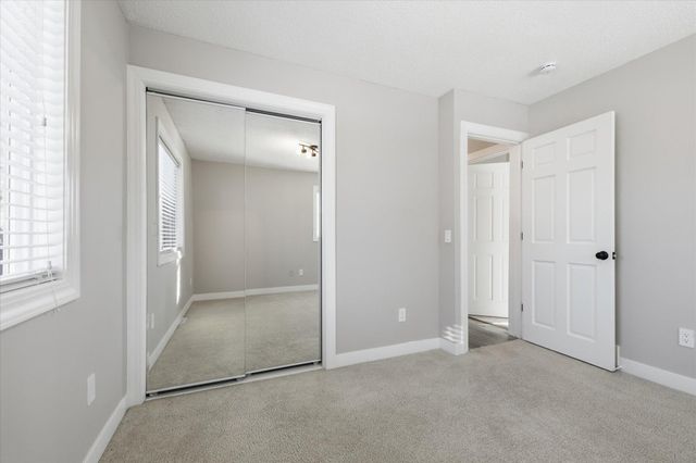 10300 Parkview Lane, Champlin, MN 55316