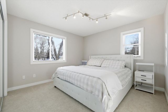 10300 Parkview Lane, Champlin, MN 55316