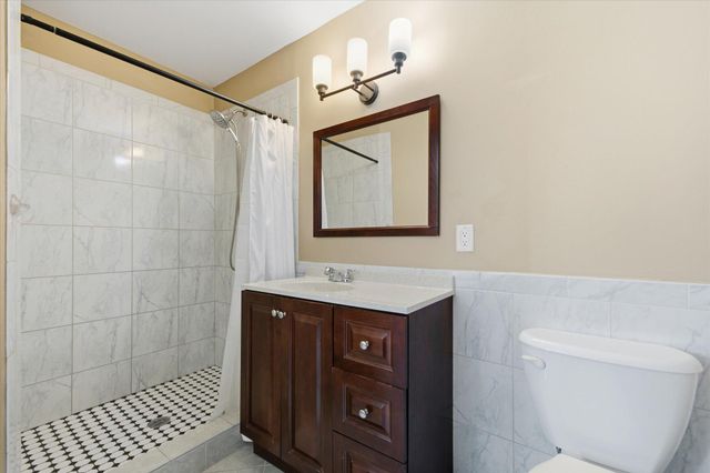 10300 Parkview Lane, Champlin, MN 55316