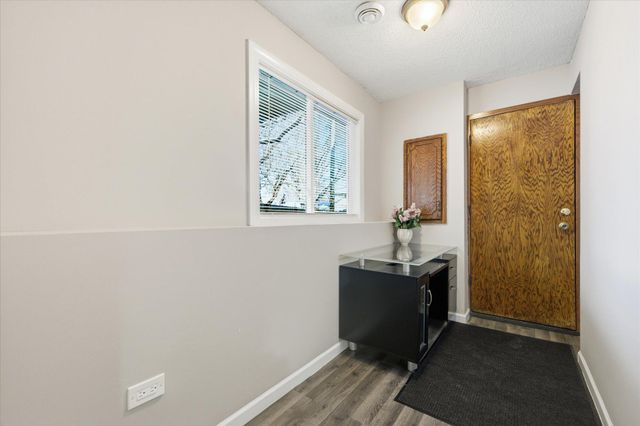 10300 Parkview Lane, Champlin, MN 55316