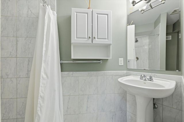 10300 Parkview Lane, Champlin, MN 55316