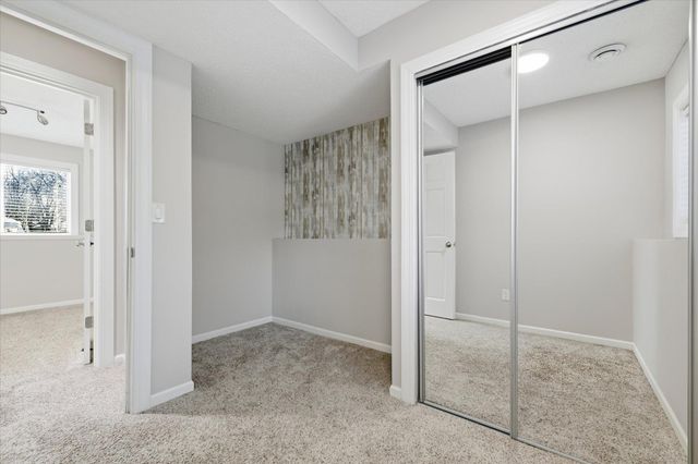 10300 Parkview Lane, Champlin, MN 55316