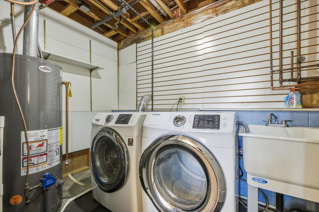 10300 Parkview Lane, Champlin, MN 55316