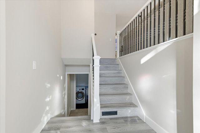 10300 Parkview Lane, Champlin, MN 55316