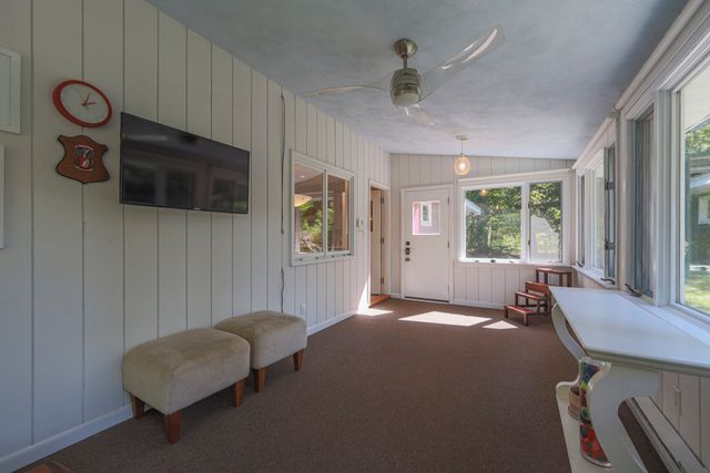 12 Stevens Pl, Saugus, MA 01906