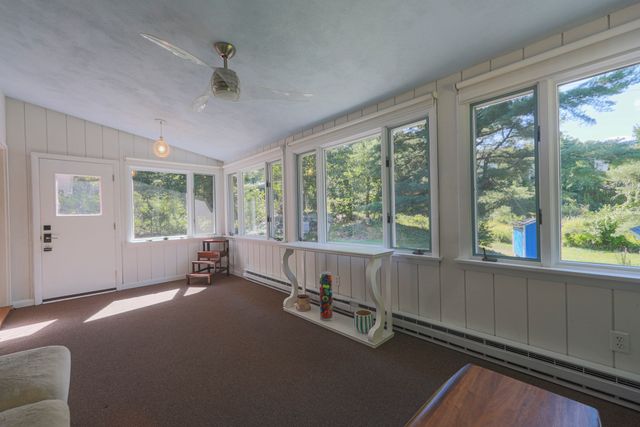 12 Stevens Pl, Saugus, MA 01906