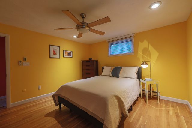 12 Stevens Pl, Saugus, MA 01906
