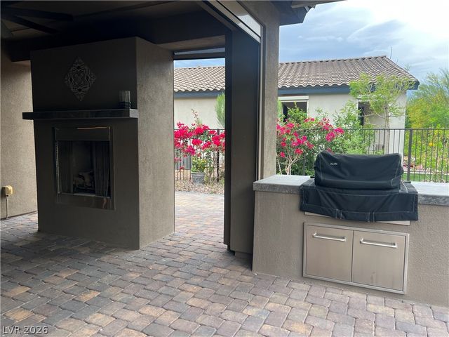 25 Desert Sunshine Place, Henderson, NV 89011