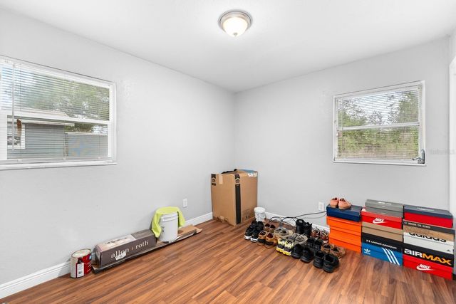 2906 E GENESEE STREET, Tampa, FL 33610