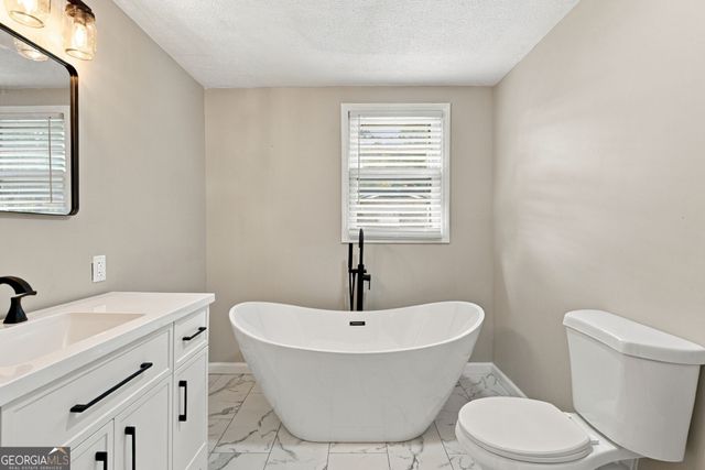 3810 Claude Brewer Road, Loganville, GA 30052