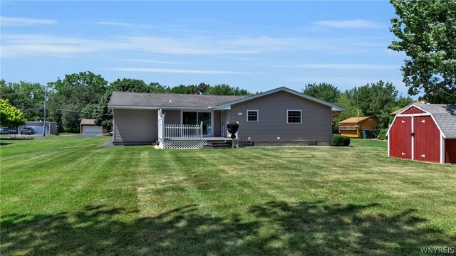 6887 Walmore Road, Wheatfield, NY 14304