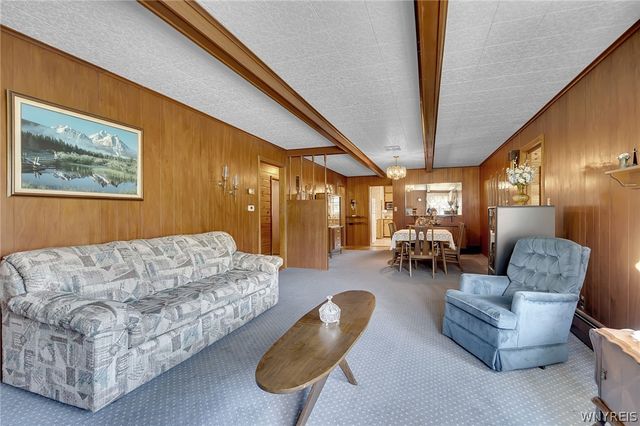 6887 Walmore Road, Wheatfield, NY 14304