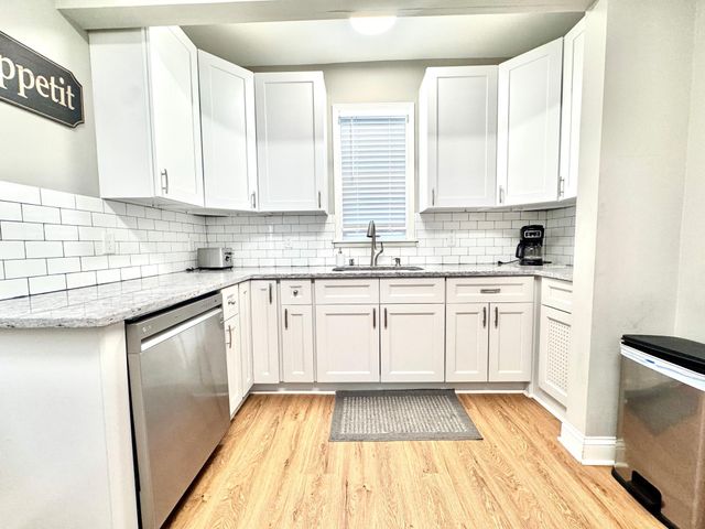 1308 W 24th Street, Minneapolis, MN 55405