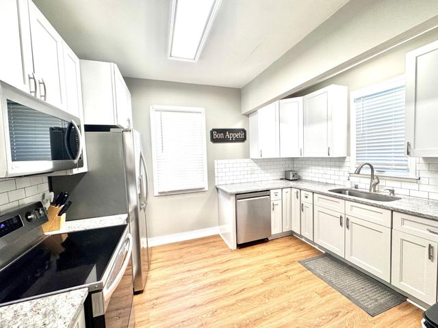 1308 W 24th Street, Minneapolis, MN 55405