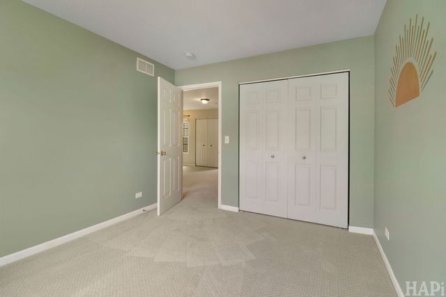 533 N Red Deer Road 533, Round Lake, IL 60073
