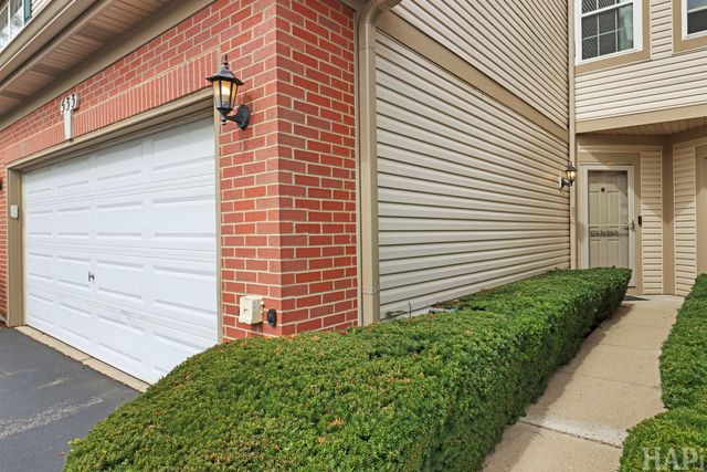 533 N Red Deer Road 533, Round Lake, IL 60073
