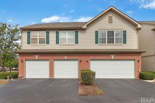 533 N Red Deer Road 533, Round Lake, IL 60073