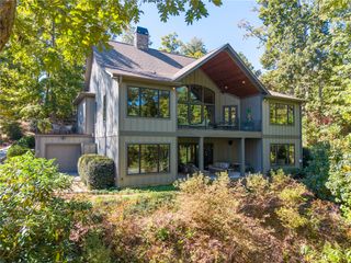 807 Elmtree Lane, Seneca, SC 29672