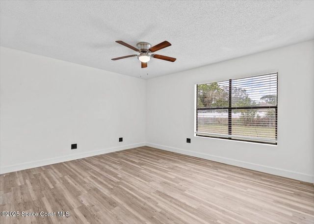 1051 Flower Street NW, Palm Bay, FL 32907