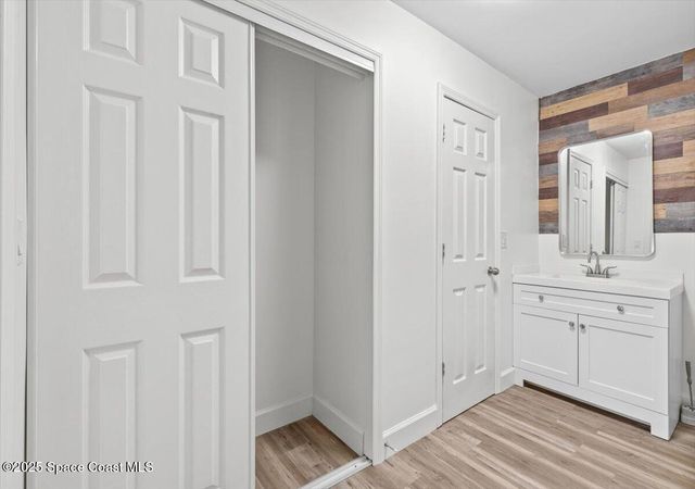 1051 Flower Street NW, Palm Bay, FL 32907
