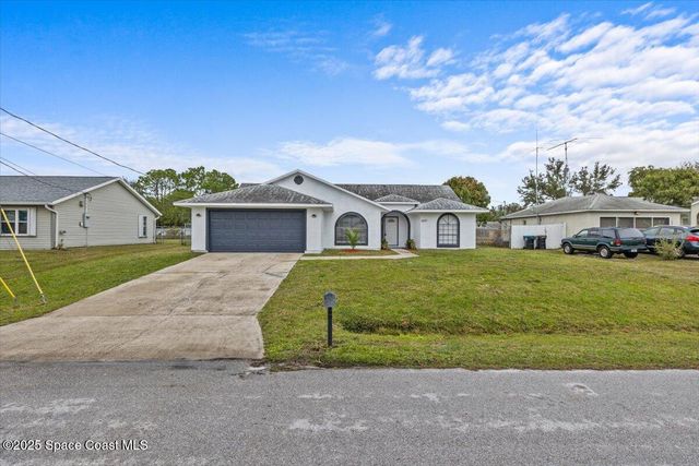 1051 Flower Street NW, Palm Bay, FL 32907