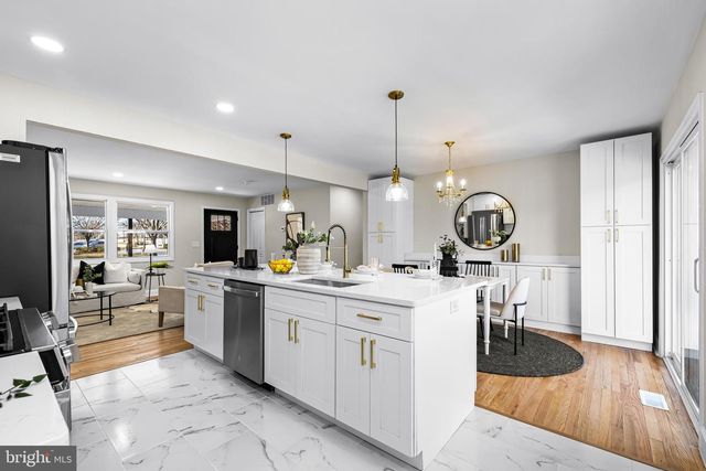 1811 VISTA LN, Lutherville Timonium, MD 21093