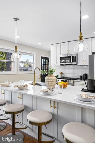 1811 VISTA LN, Lutherville Timonium, MD 21093