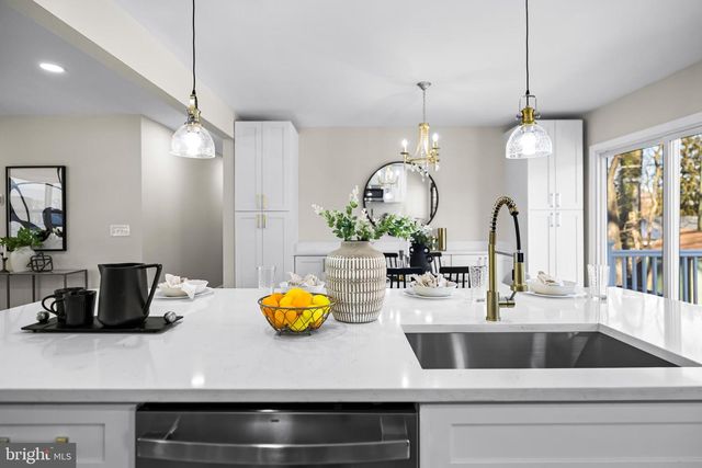 1811 VISTA LN, Lutherville Timonium, MD 21093