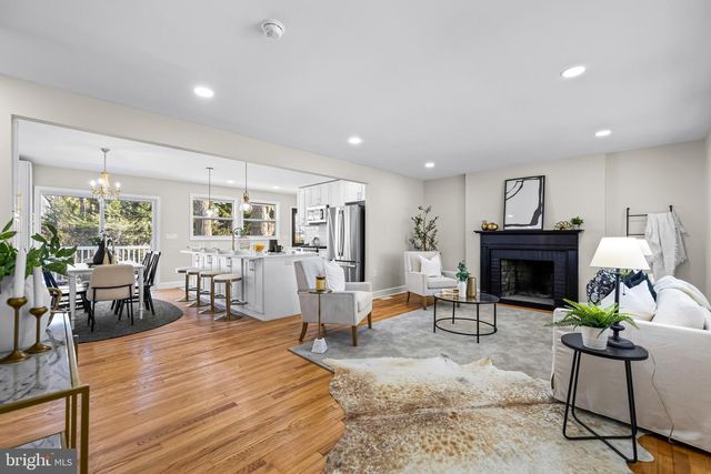 1811 VISTA LN, Lutherville Timonium, MD 21093