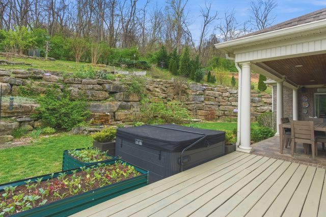 782 Saussy Pl, Nashville, TN 37205